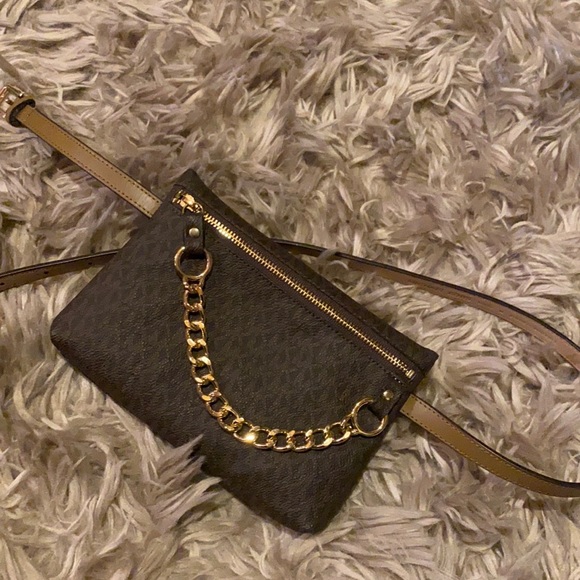 Micheal Kors Belt Bag - Picture 1 of 4